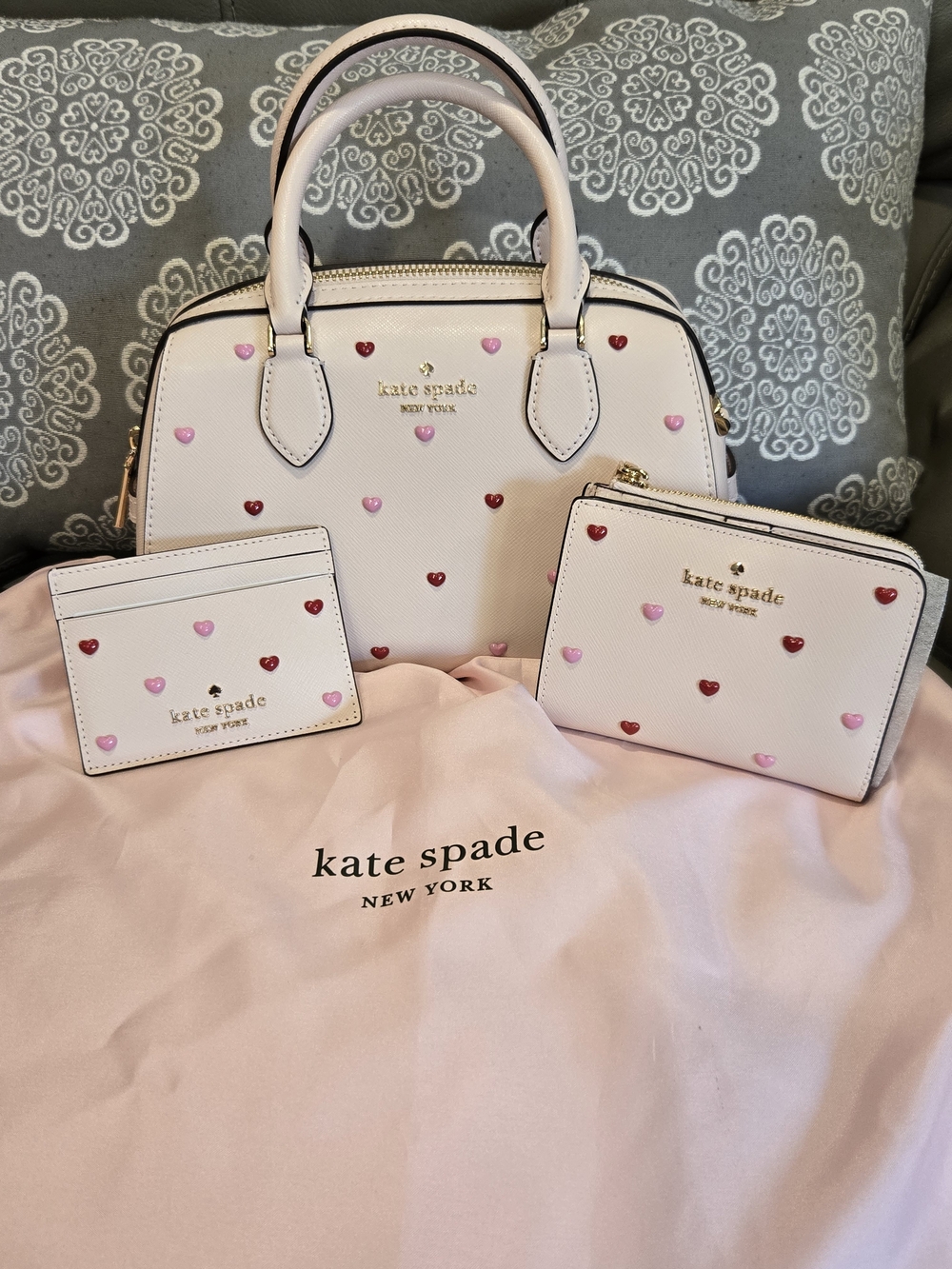 Kate Spade Madison Heart Studs Set Pink NWT - Picture 3 of 15